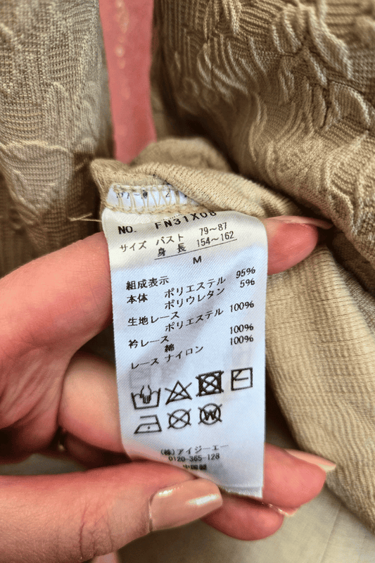 Axes Femme pusero k&ouml;ynn&ouml;skuvioinnilla (k&auml;ytetty)