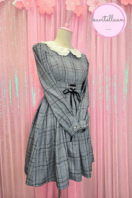 Ank Rouge harmaa mekko vy&ouml;ll&auml; (k&auml;ytetty)